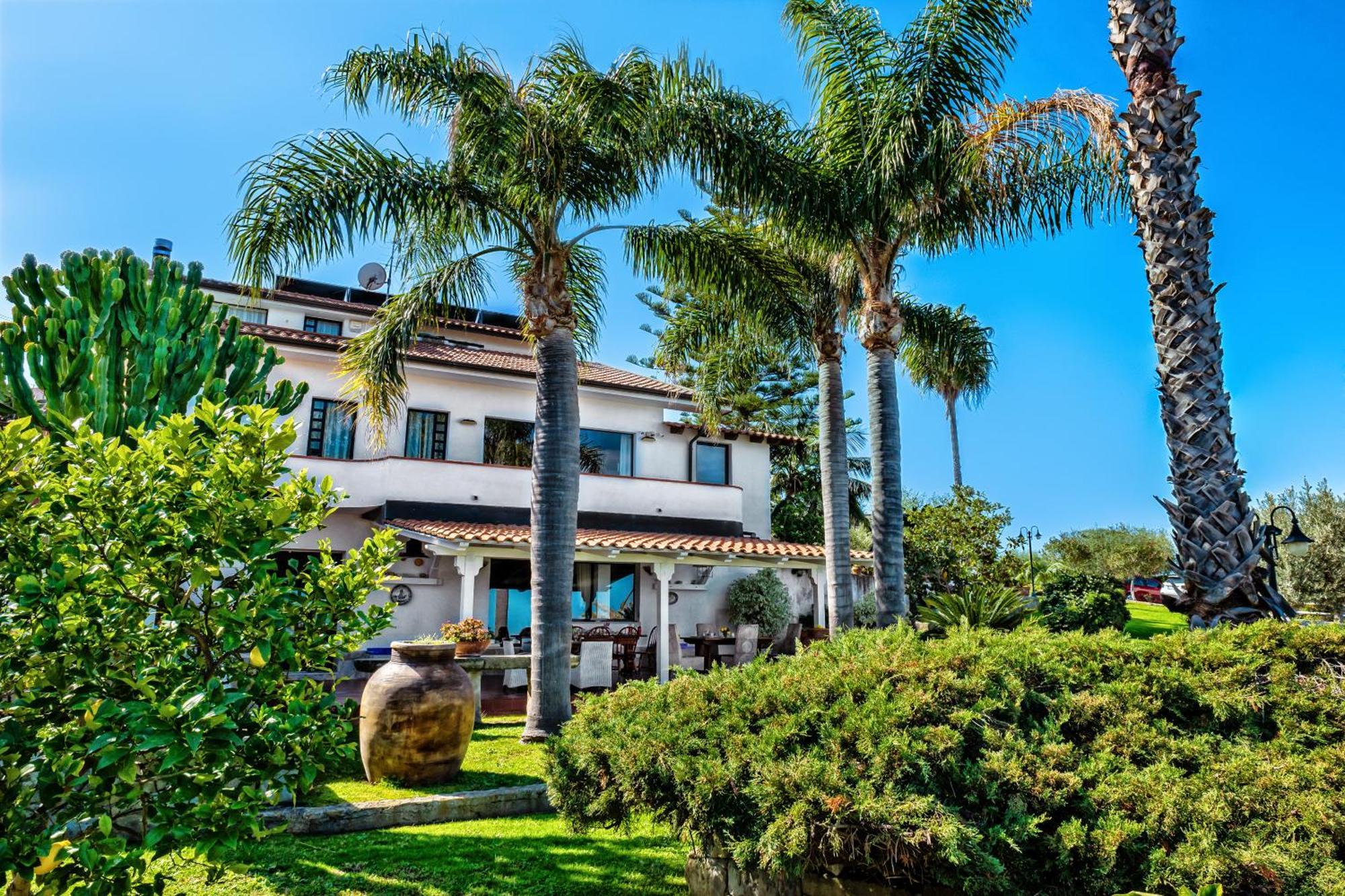 B&B Villa Bency Capo d'Orlando Luaran gambar