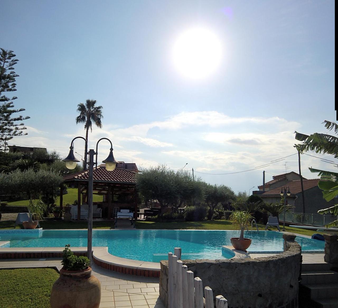B&B Villa Bency Capo d'Orlando Luaran gambar