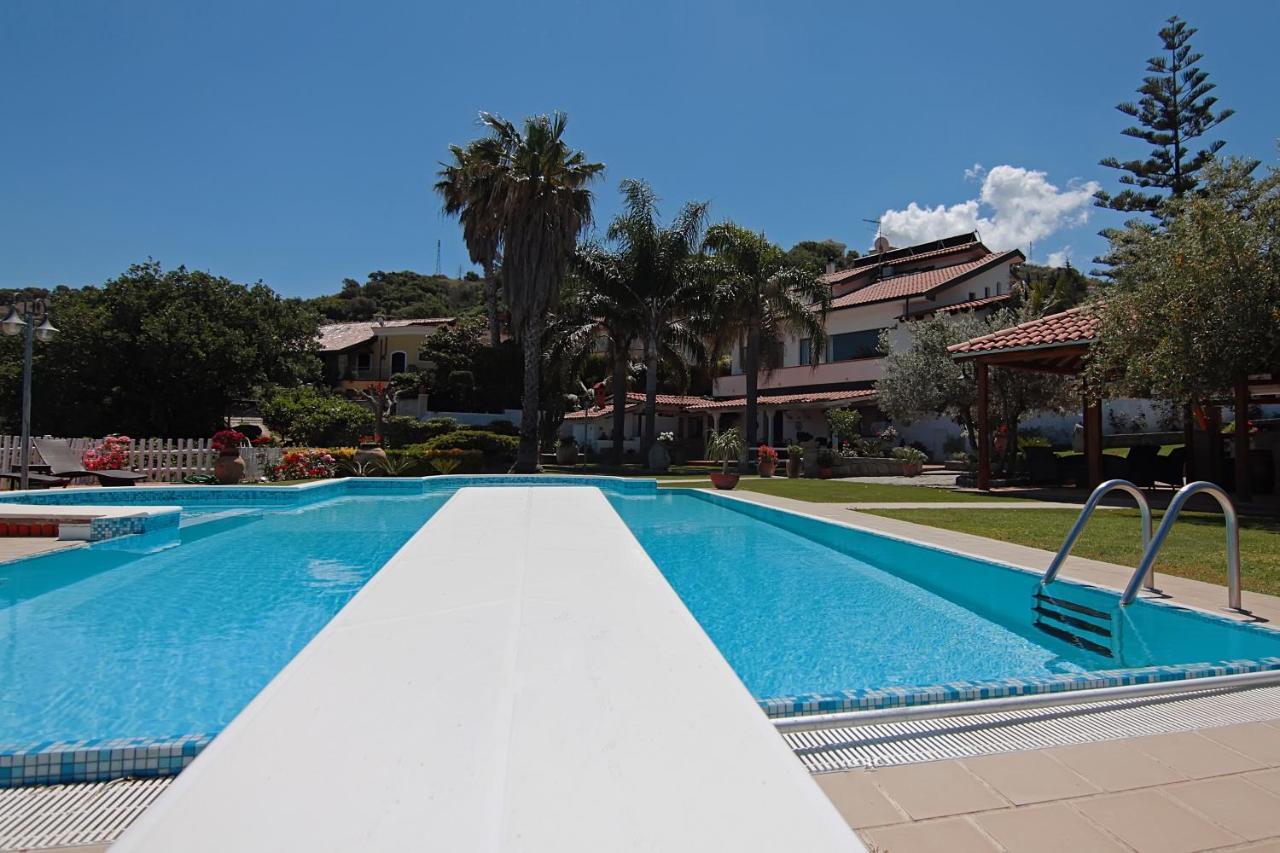 B&B Villa Bency Capo d'Orlando Luaran gambar